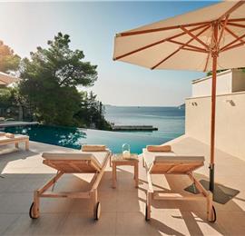 5 bedroom villa with infinity pool and sea views Hvar Town, sleeps 10